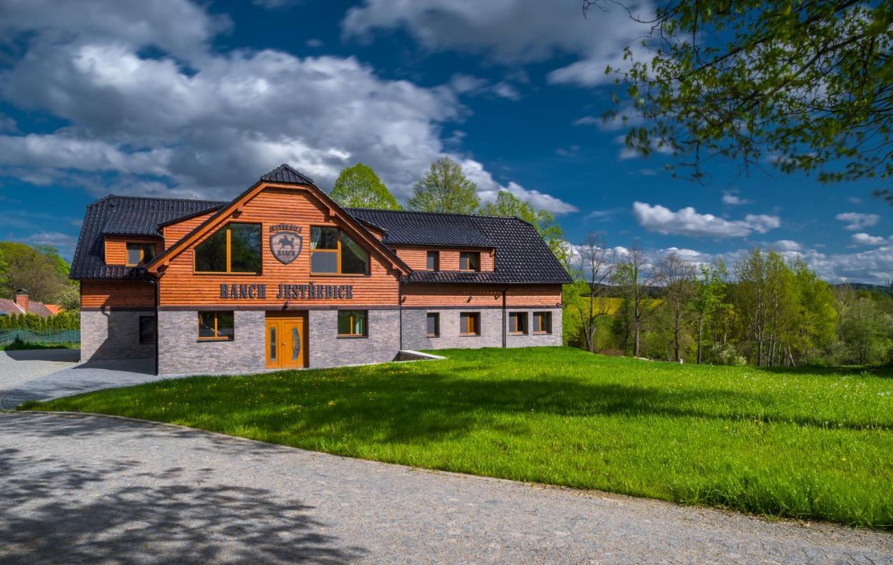 Ranch Jestrebice Hotel Hermanicky Exterior photo